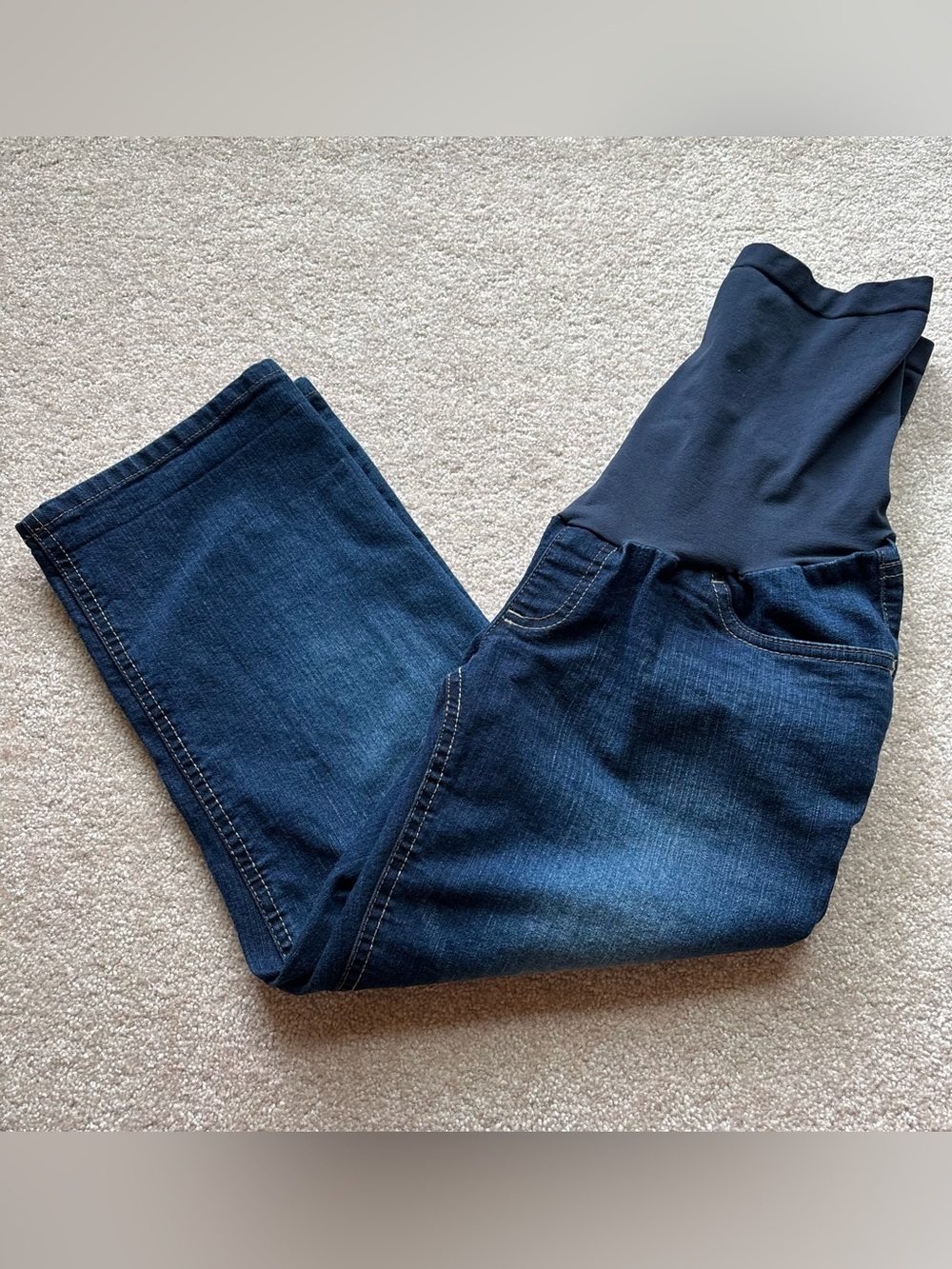 Maternity denim capris